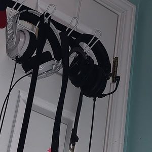 2 head sets